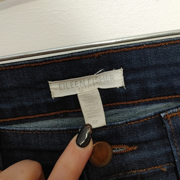 EILEEN Fisher dark wash skinny jeans 8P - Picture 4 of 12